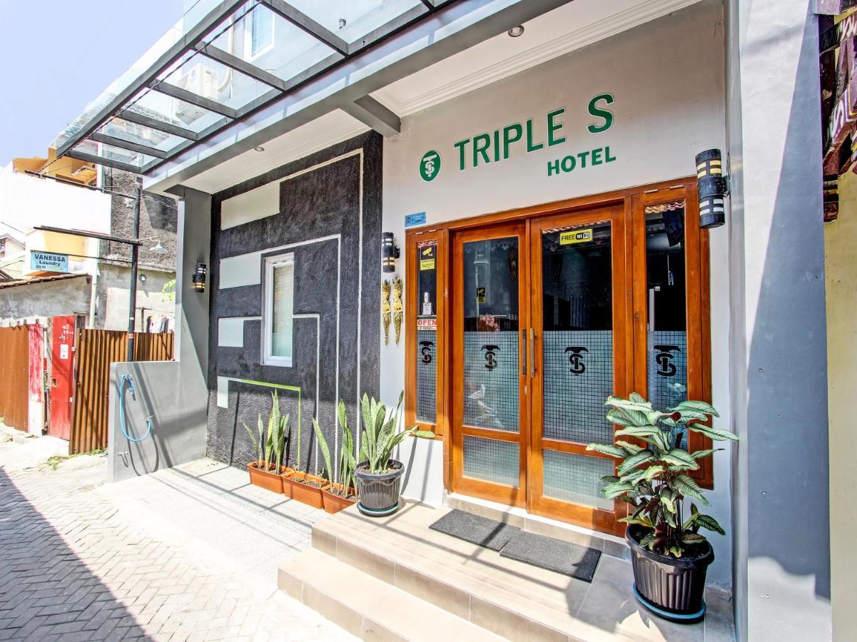 Oyo 91686 Triple S Hotel Malioboro Jogjakarta Buitenkant foto